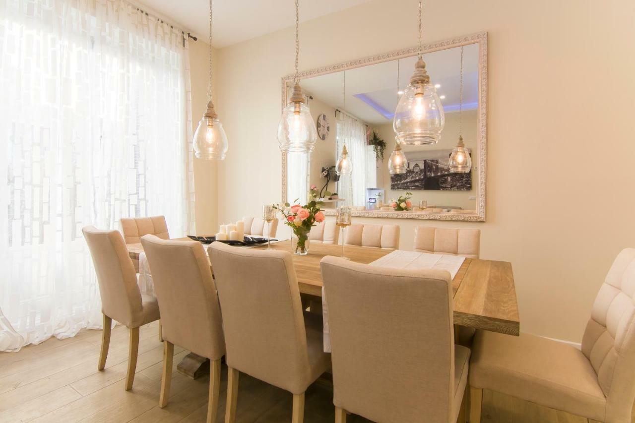 Sol Luxury Suites Мадрид Екстериор снимка