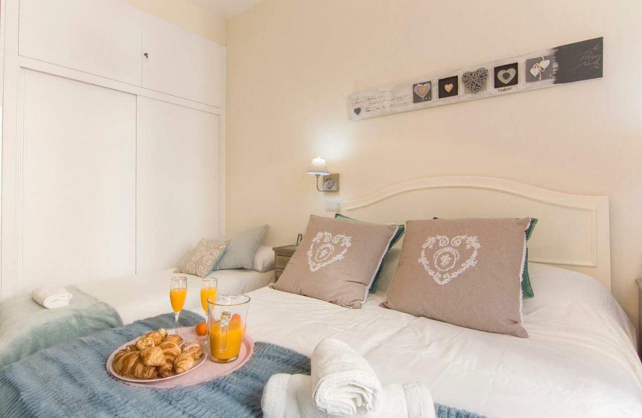 Sol Luxury Suites Мадрид Екстериор снимка