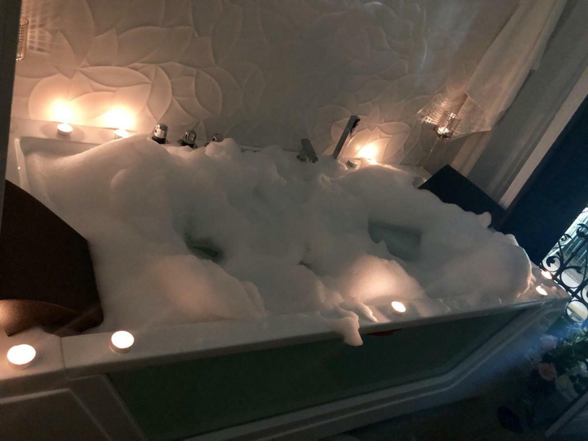 Sol Luxury Suites Мадрид Екстериор снимка