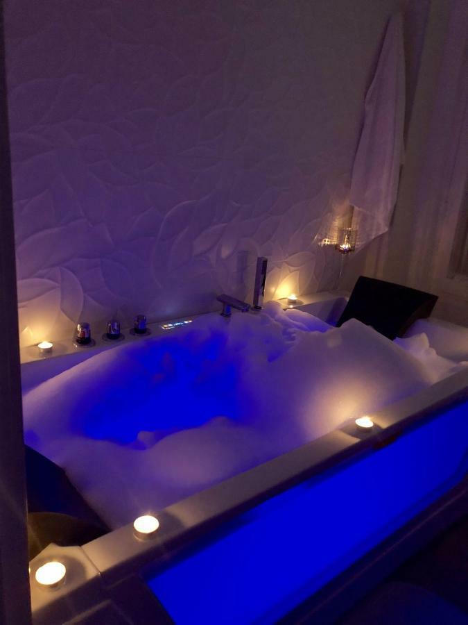 Sol Luxury Suites Мадрид Екстериор снимка